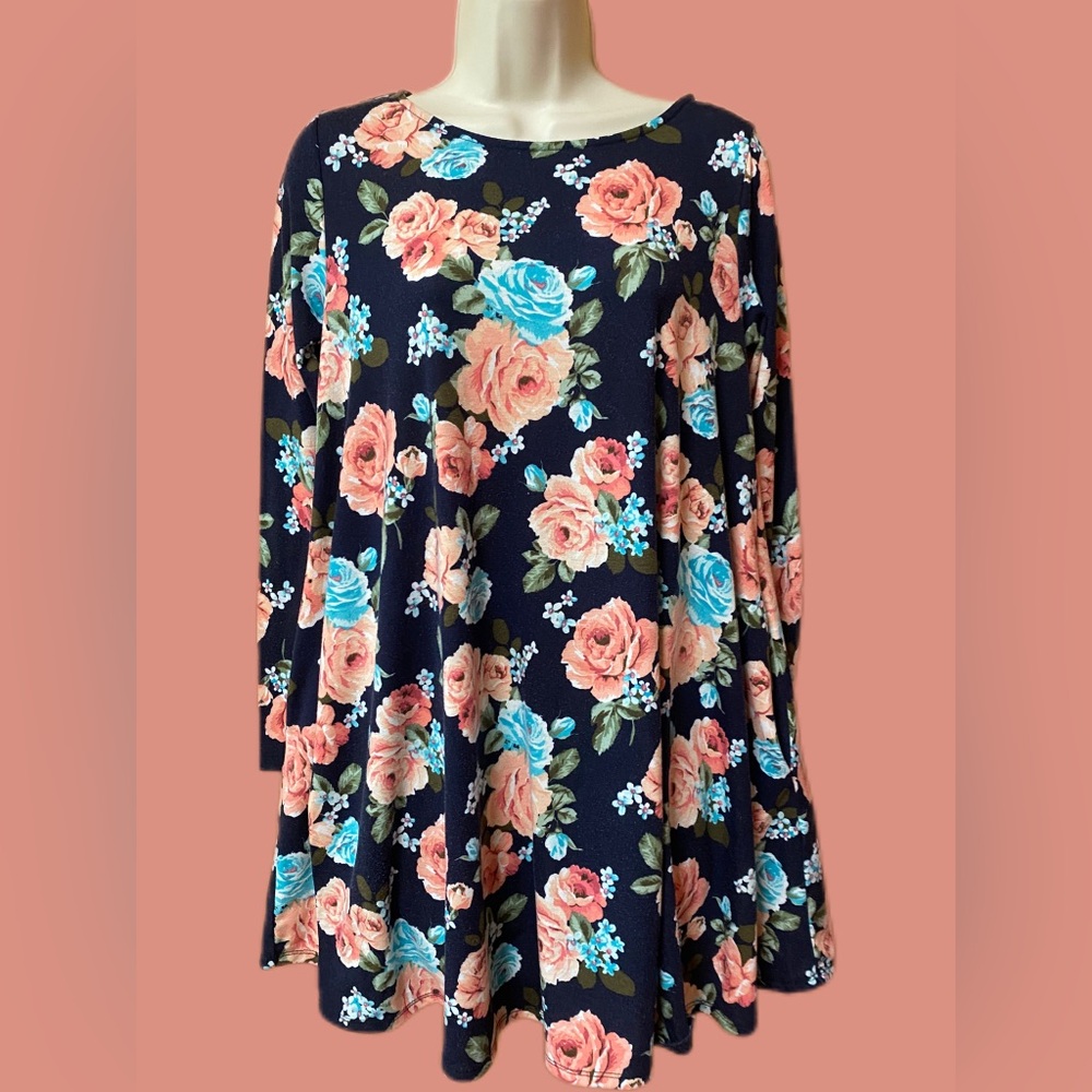 EMETLA Navy Blue Dress Floral Print Medium Pockets MIDI Buttery Soft EUC 🩷